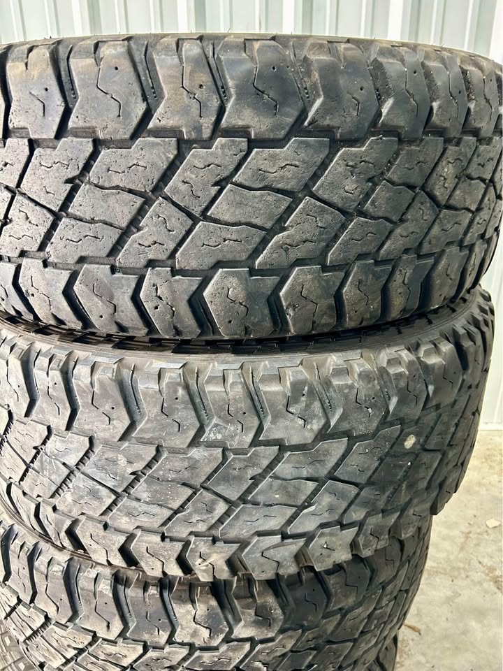 R18, 295/70R18, Cooper