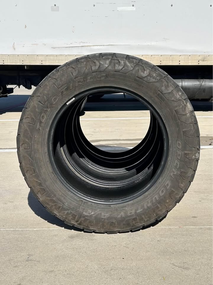 R20, 295/60R20, Nitto