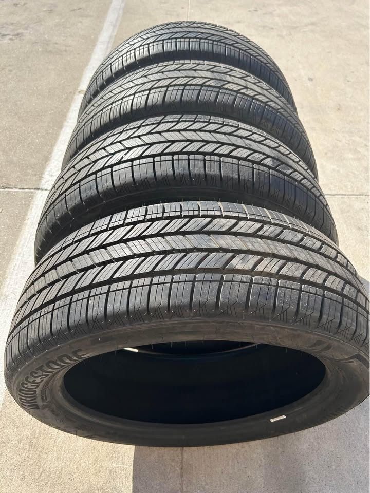 R21, 235/50R21, Bridgestone