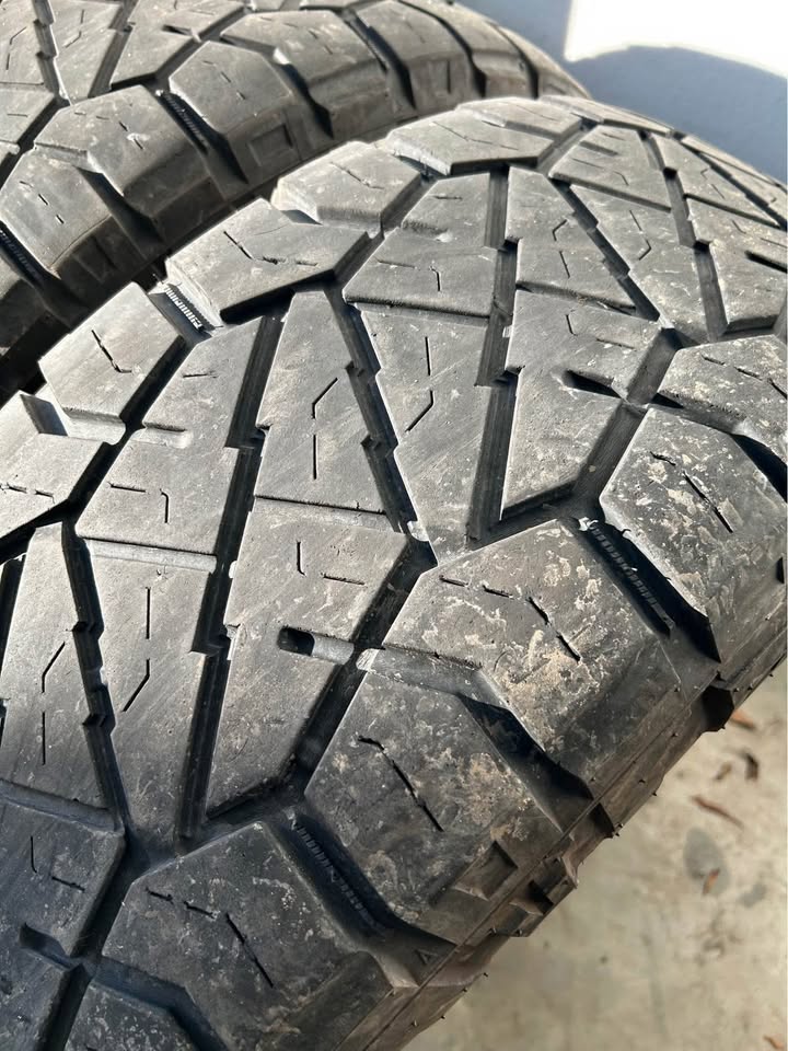 R18, 295/70R18, Nitto