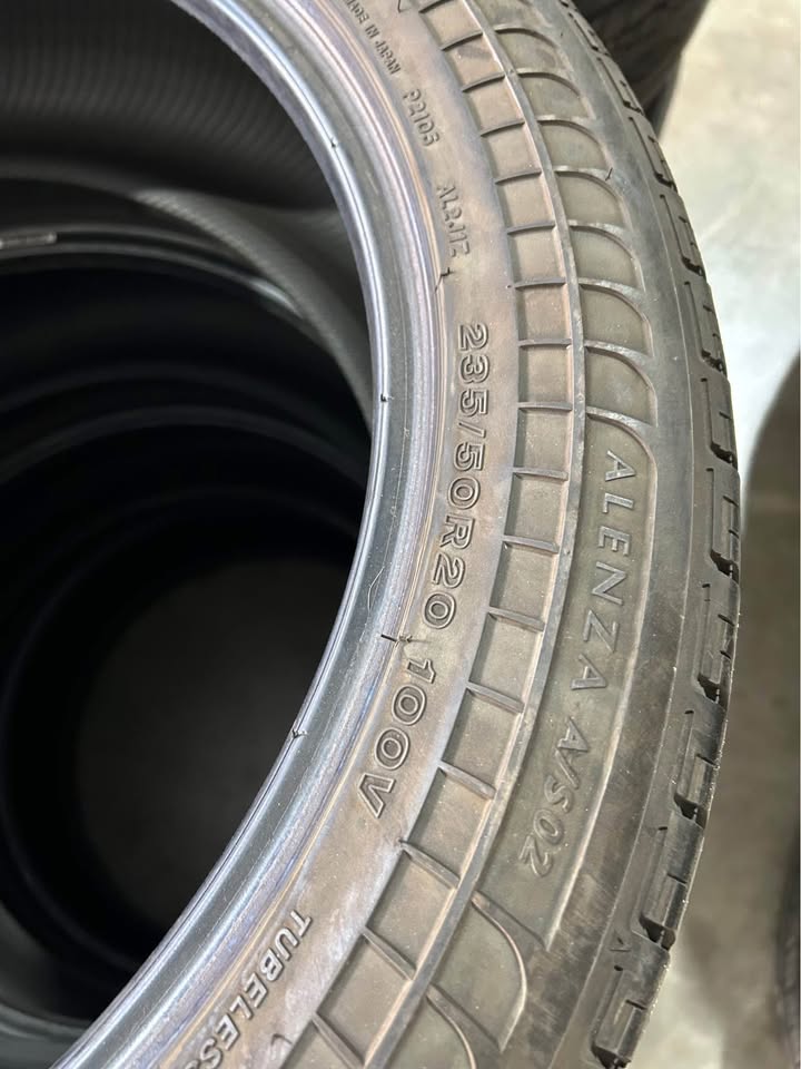 R20, 235/50R20, Bridgestone